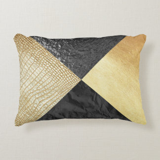 Coussin de noir et de peau d'alligator d'or