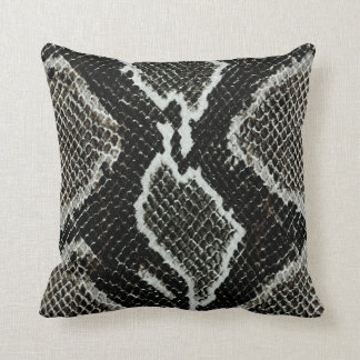 Coussin de peau de serpent