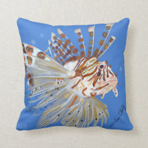 Coussin de poissons de lion