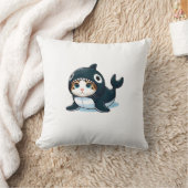 Coussin Débardeur Chat en Costume d'Orque (Couverture)