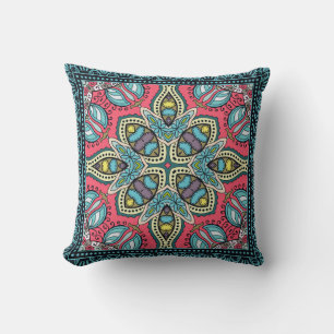 Coussin Décor coloré sur un arrière - plan noir