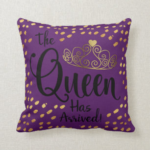 Coussin décorateur violet et or Queen Tiara
