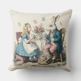 Coussin décoratif Alice au pays des merveilles
