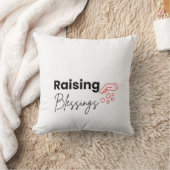 Coussin décoratif chrétien Raising Blessings (Couverture)