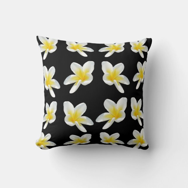 Coussin décoratif frangipanier noir blanc jaune. (Recto)