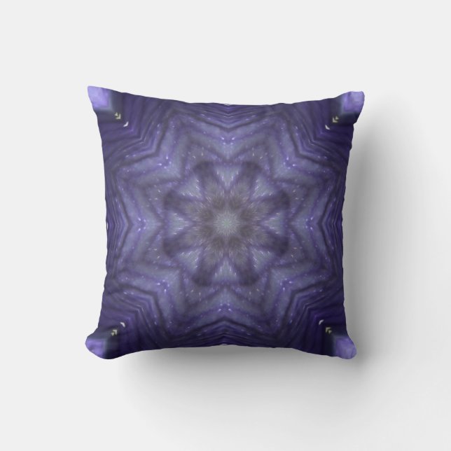 Coussin décoratif motif violet (Recto)