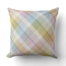 Coussin décoratif rose à carreaux tartan colorés e