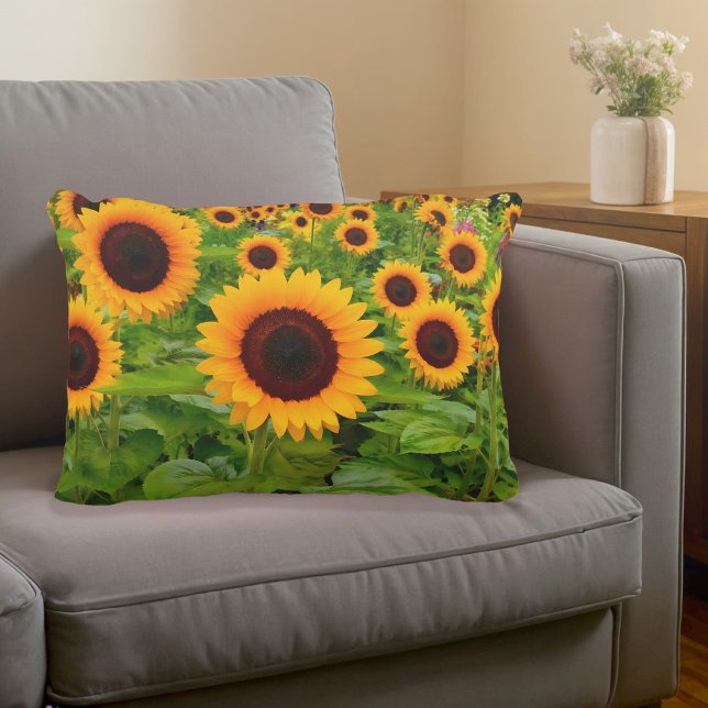 Coussin décoratif tournesols (Accent pillow with sunflowers)