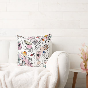Coussin décoratifs avec motif moderne.