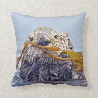 Coussin dégrossi de la loutre de mer de la