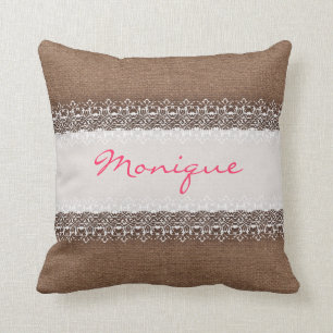 Coussin Dentelle chic minable sur la toile de jute