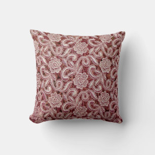 Coussin Dentelle rose, motif rose vintage.
