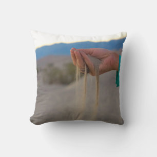 COUSSIN DÉSERT PENDANT LA NUIT