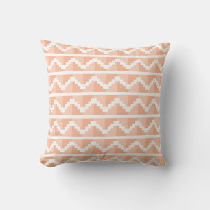 Coussin Design Aztec n°2 à Jessica Suzzette