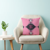 Coussin Design en dentelle rose douce Monogram Cushion (Chaise)