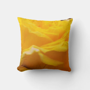 Coussin Design en fleurs de rose jaune