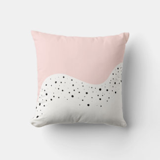 Coussin Design rose minimal avec points
