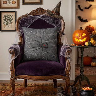 Coussin Dessin d'art de la veuve noire et de sa toile d'ar