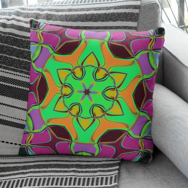Coussin Dessin Mandala Flower vert orange et violet (Créateur téléchargé)