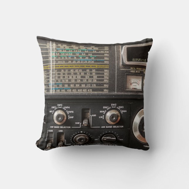 Coussin Détails d'un ancien récepteur radio am (Recto)