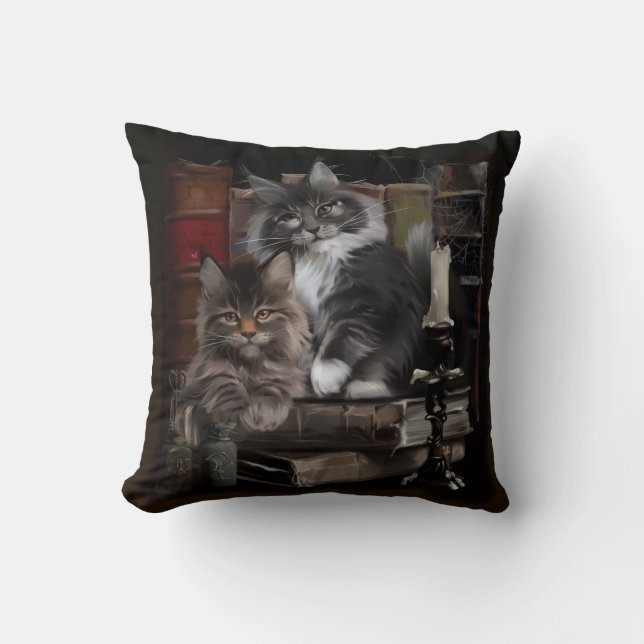 Coussin Deux chatons Maine Coon en furie (Recto)