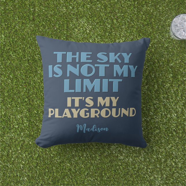 Coussin Devis Sky de nom personnalisé (Herbe)