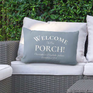 Coussin D'extérieur Bienvenue à Porch Custom Family tendance Dusty Blu