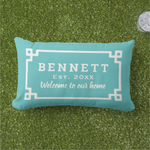 Coussin D'extérieur Bienvenue Monogramme à Clé Grecque Turquoise