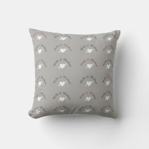 Coussin D'extérieur Couple Noms avec Coeurs, Amour Monogramme sur gris