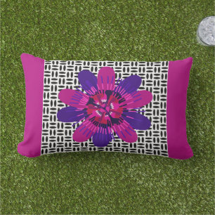 Coussin D'extérieur Fleurir en rose et violet sur fond noir et blanc