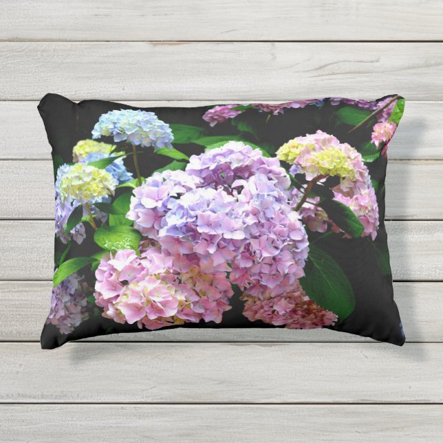 Coussin D'extérieur Hydrangea garden, rose, bleu, purple floral (Devant)