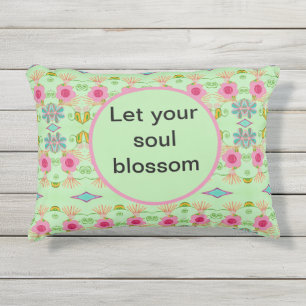 Coussin D'extérieur Jardin Éclectique Enchantant : Beauté Florale Dive