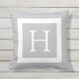 Coussin D'extérieur Monogramme de coutume de blanc gris