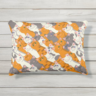 Coussin D'extérieur Motif en diagonale du chat noir blanc gingembre
