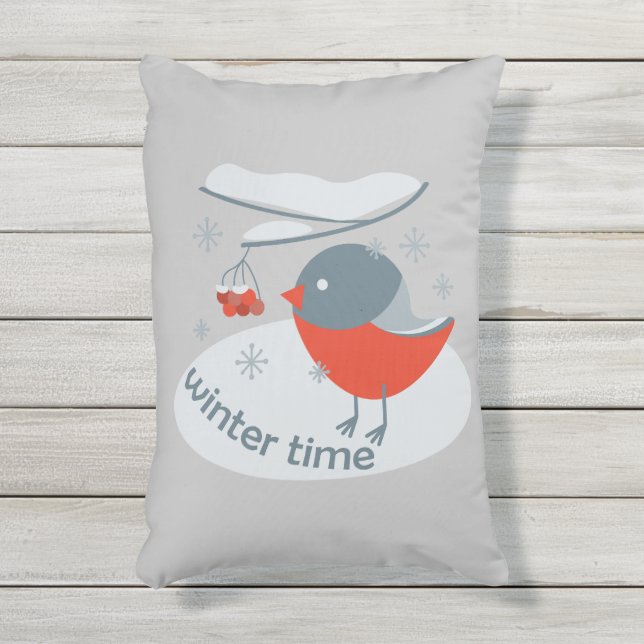 Coussin D'extérieur Ours d'hiver et baies de raies rouges (Devant (Vertical))