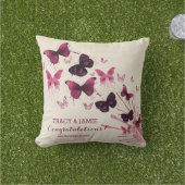 Coussin D'extérieur Papillons de rose d'aquarelle d'anniversaire de (Herbe)