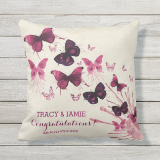 Coussin D'extérieur Papillons de rose d'aquarelle d'anniversaire de