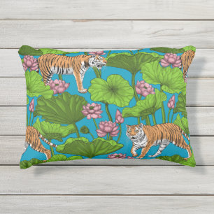 Coussin D'extérieur Tigres dans l'étang rose lotus