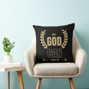 Coussin Dieu seul peut me juger de la Bible