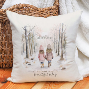 Coussin Différentes comme un flocon de neige Petites Fille