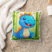 Coussin Dinosaure de dessin animé dans une forêt de bambou (Couverture)