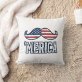 Coussin Distressed America Mustache Patriotic Vector Desig (Couverture)