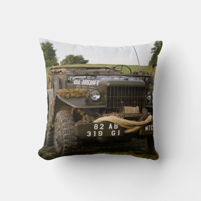 Coussin Dodge WC 57 (Recto)