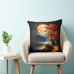 Coussin Domaine enchanté de la lune orange par Xzendor7