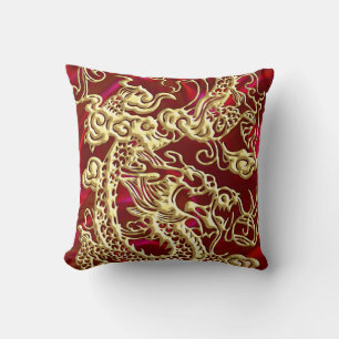 Coussin Dragon d'or embouti sur papier satin rouge