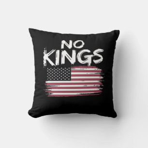 Coussin Drapeau Américain à l'Envers en Distresse No Kings