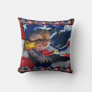 Coussin Drapeau américain de loup d'aigle chauve Patriotiq