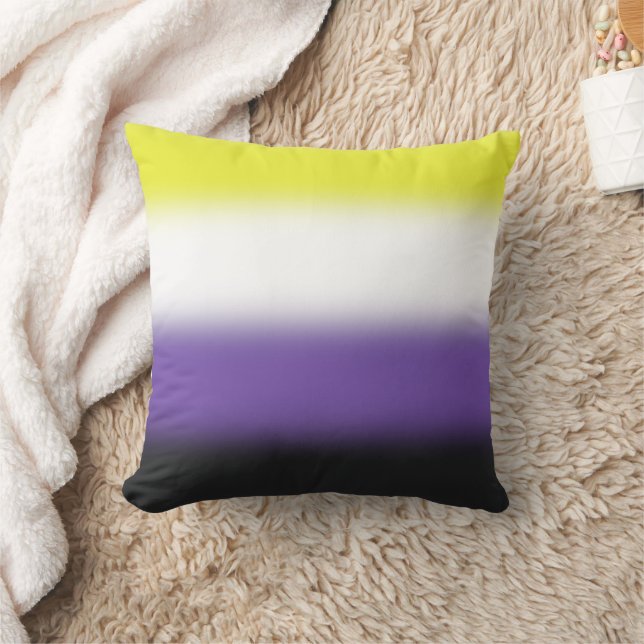 Coussin Drapeau de fierté non binaire à dégradé – Drapeau  (Couverture)