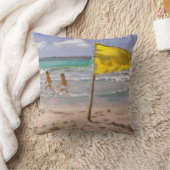 Coussin Drapeau jaune Barbade 2010 (Couverture)
