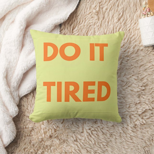 Coussin  , Drôle de motivation  (Couverture)